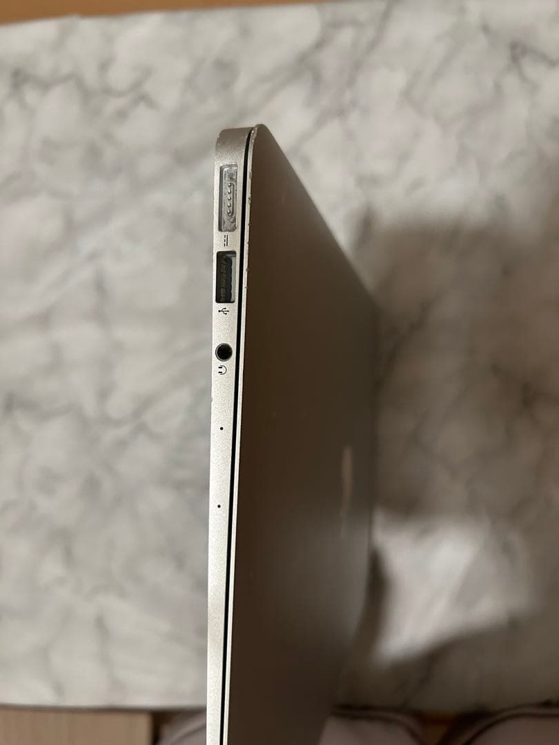 (即購入可)MacBook Air (13-inch, Early 2015)