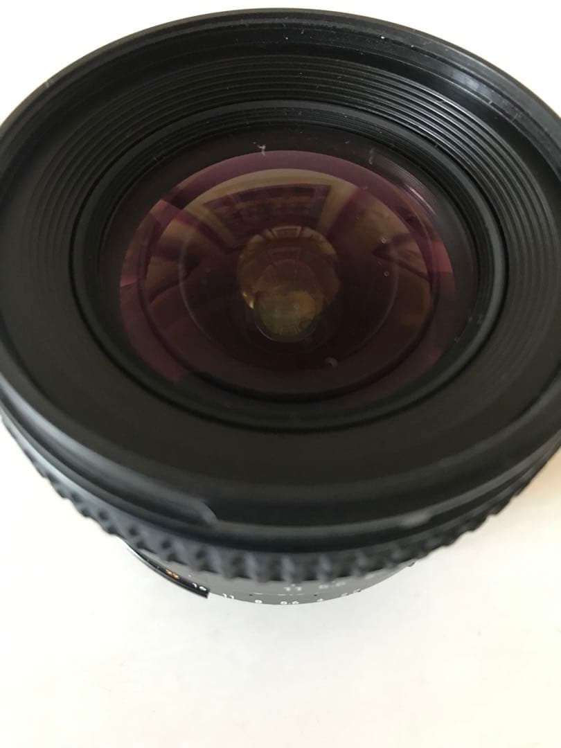 Nikon 20ミリ単焦点レンズ　f2.8