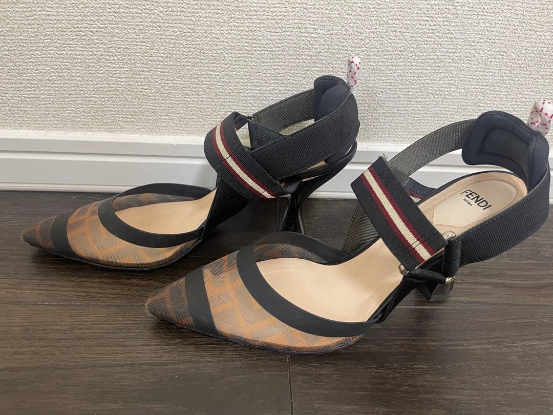 ばるす　FENDI ズッカ柄　コリブリ　メッシュ　サンダル