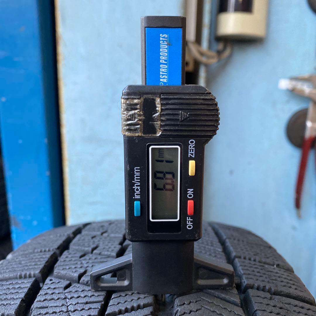 中古溝ありブリヂストンスタッドレスセット185/65R15アクア、ノート