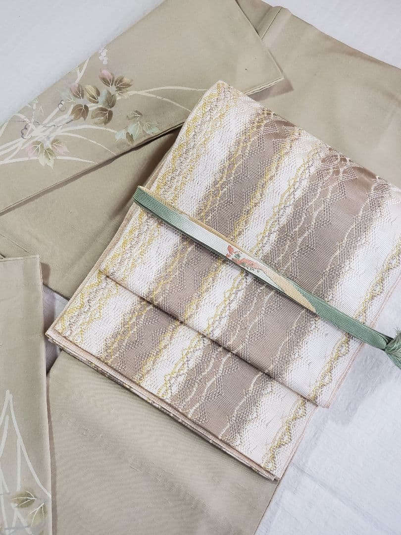 【上質カジュアル＊】洒落袋帯　ひなや　組み織り　ベージュ　白　金　　正絹