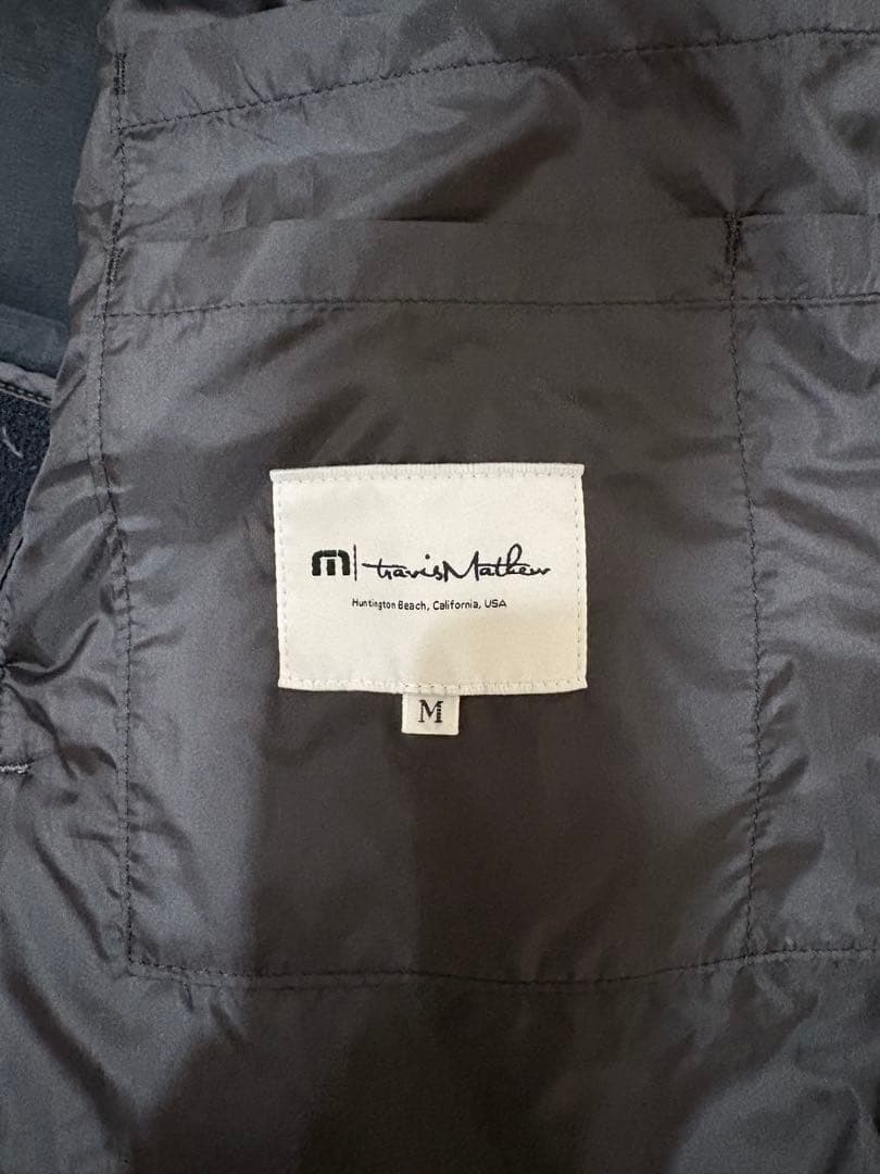トラヴィスマシュー ジャケット ブラック Mサイズ 中綿