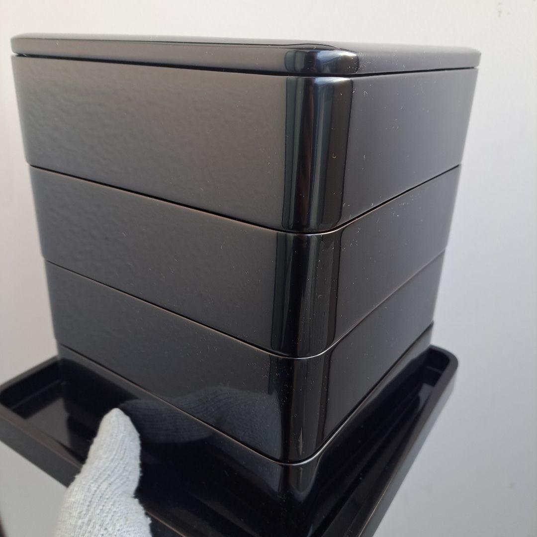 【輪島塗　6.5寸\"四段重箱】布着本堅地　黒内朱色　隅丸　未使用品