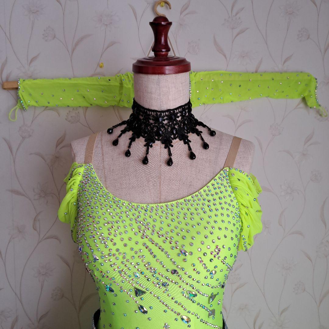 社交ダンス　ラテン蛍光イエローグリーンドレス　チョーカースワロフスキーベルト付き