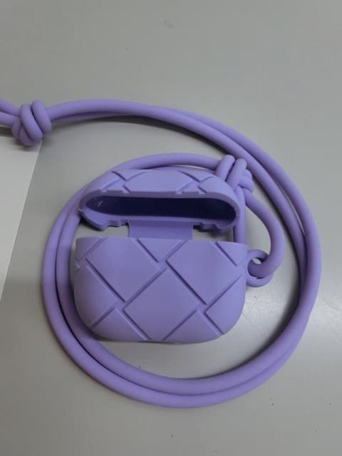 BOTTEGA VENETA ボッテガヴェネタ AirPodsケース