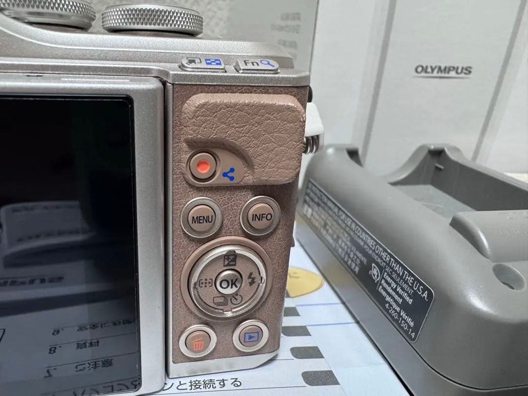 Olympus PEN E-PL10 本体＋レンズ2本 フルセット 美品