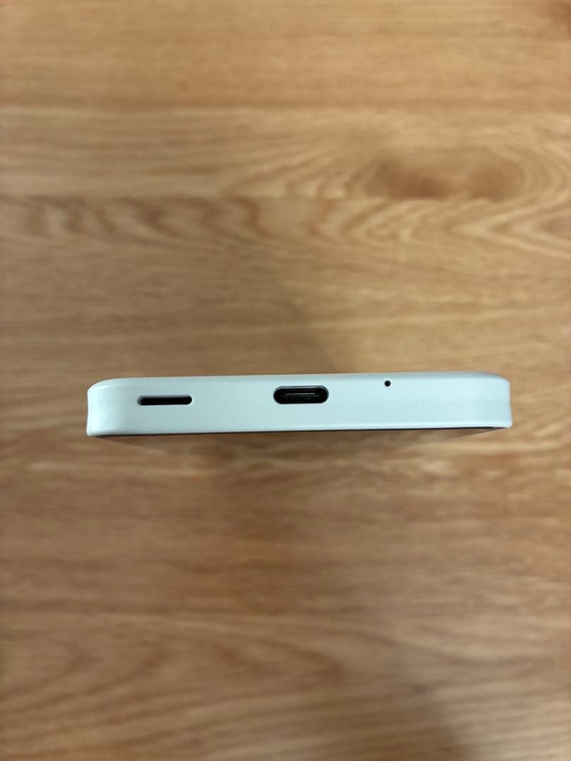 AQUOS Wish アイボリー　SIMフリー64GB 美品