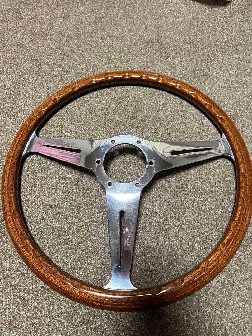 ナルディ　ウッドステアリング36π??