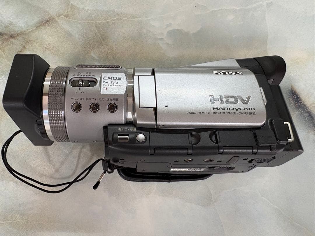 中古SONY HDR-HC1 デジタルHDビデオカメラ 本体充電器付き