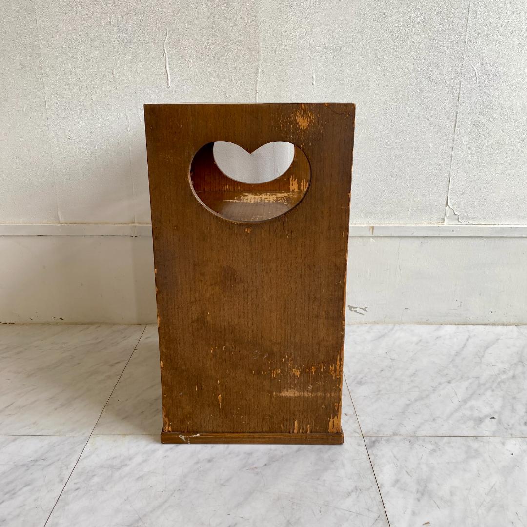 昭和レトロ 木製 飾り棚 小引き戸 竹絵 和風 キャビネット 花台 古道具