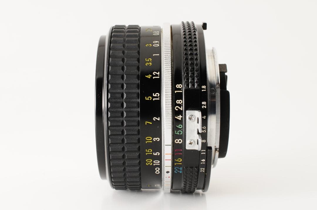 Nikon Ai NIKKOR 50mm F1.8 MFレンズ