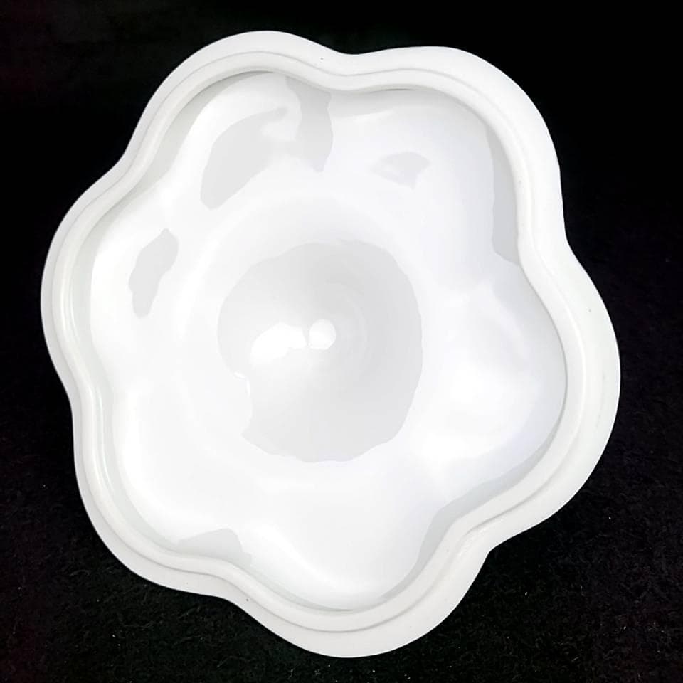 ◎未使用級◎グッチ　リチャードジノリ　コウモリ　小物入れ　箱つき