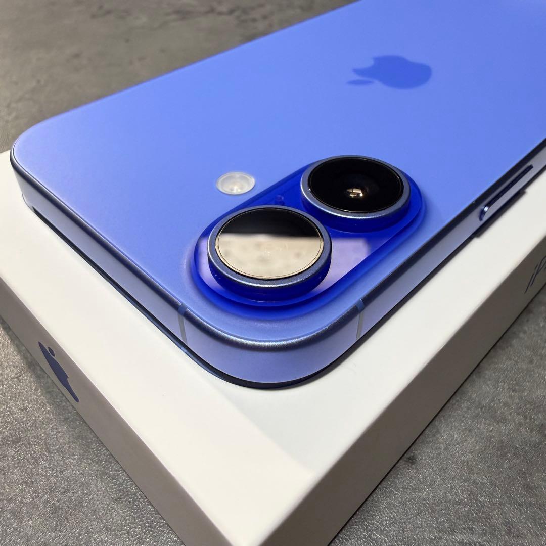 【美品】iPhone16 ウルトラマリン 128GB SIMフリー
