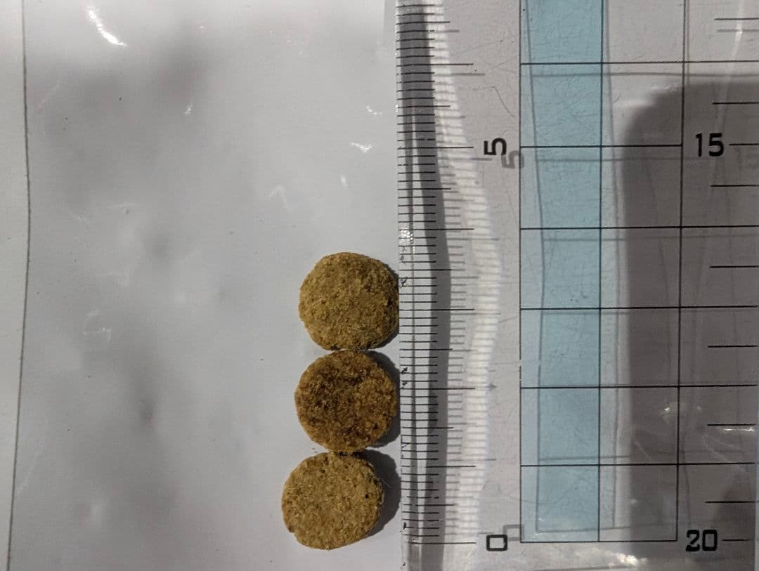 16日まで限定値下げファーストチョイス　成犬用チキン　18キロ