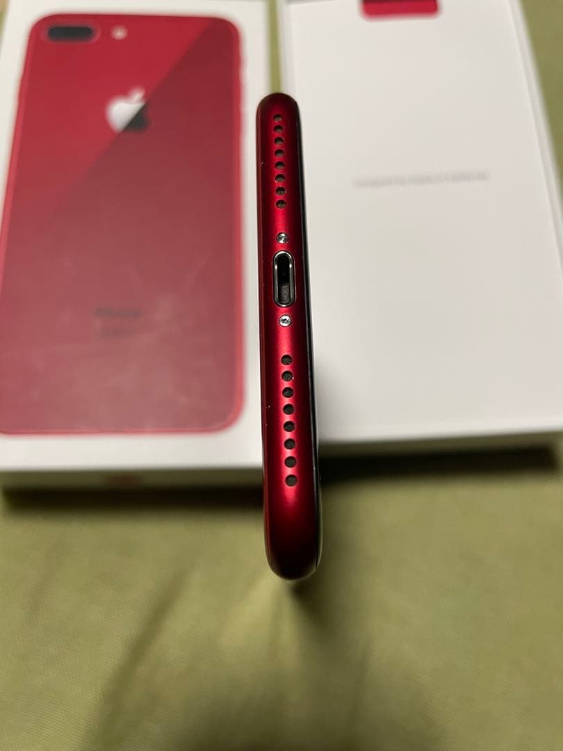 Apple iPhone 8 Plus (赤) 箱付き