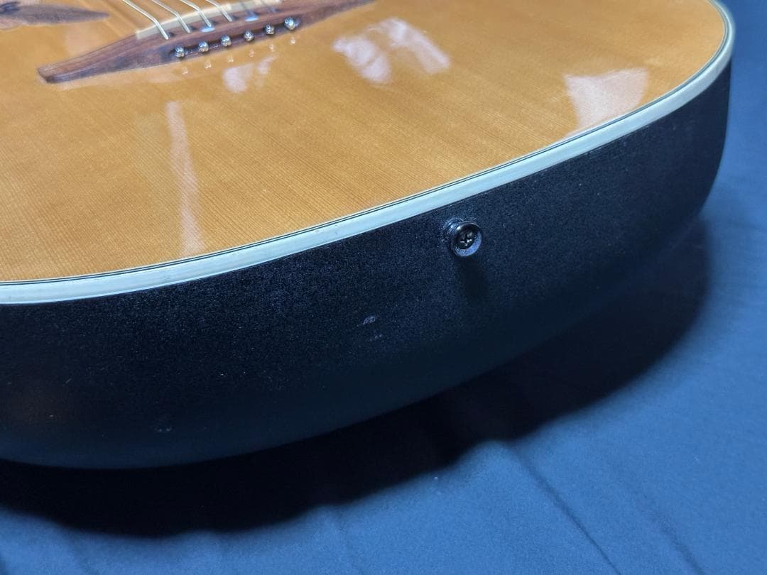 【美品】ハードケース付き　Ovation Applause AE147