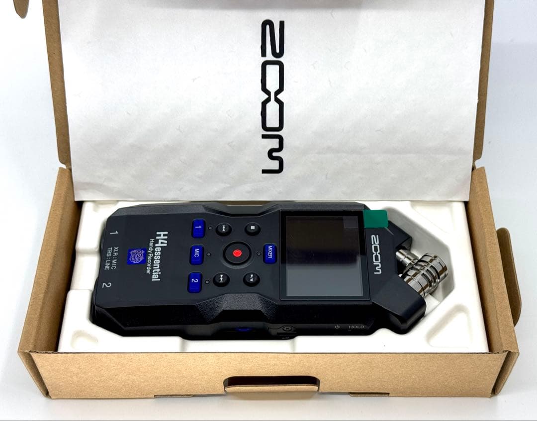 未使用品　ZOOM H4essential レコーダーとアクセサリーパック