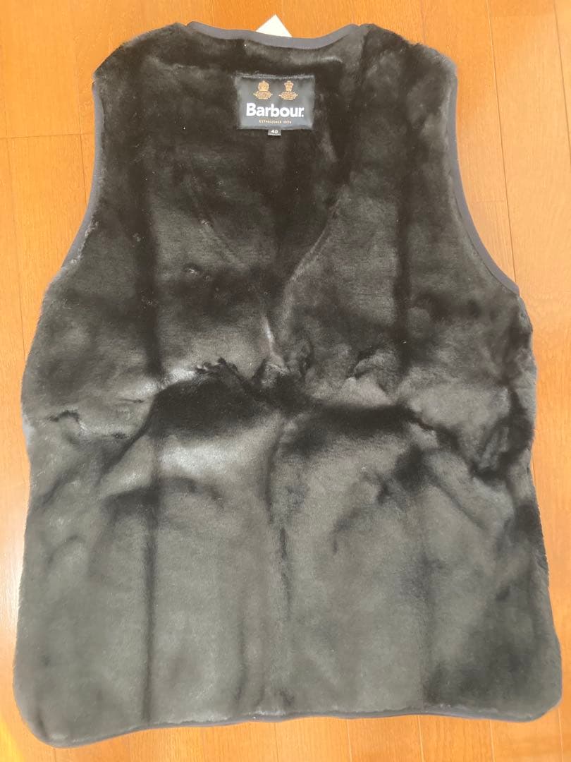 【新品未使用】Barbour バブアー40 ファー ライナー ベスト