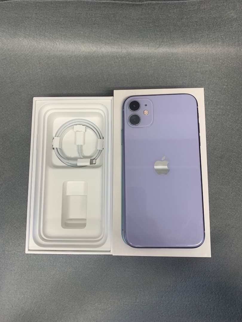 美品　国内版　SIMフリー　iPhone11 64GB パープル色
