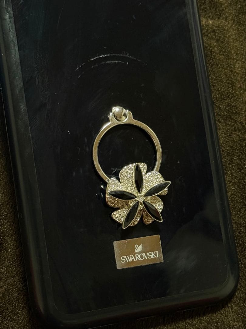 SWAROVSKI フラワーリング iPhoneケース6/6s/7/8Plus