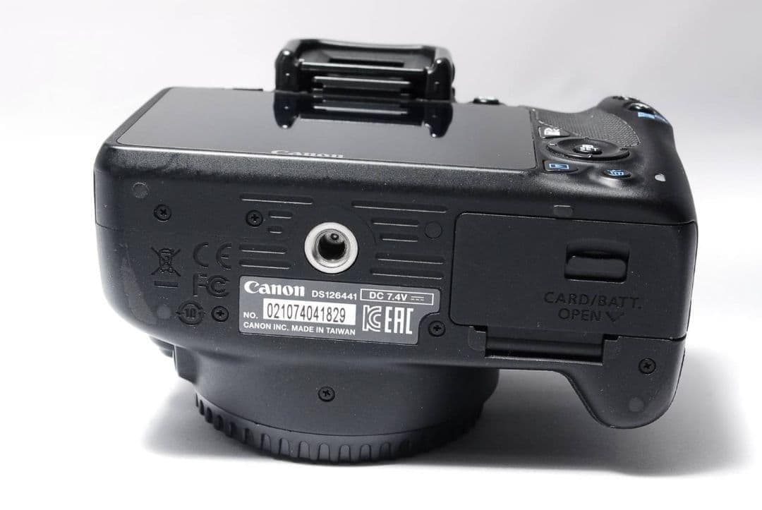 ⭐️Wレンズセット⭐️Canon Kiss X7一眼レフカメラ シャッター数少