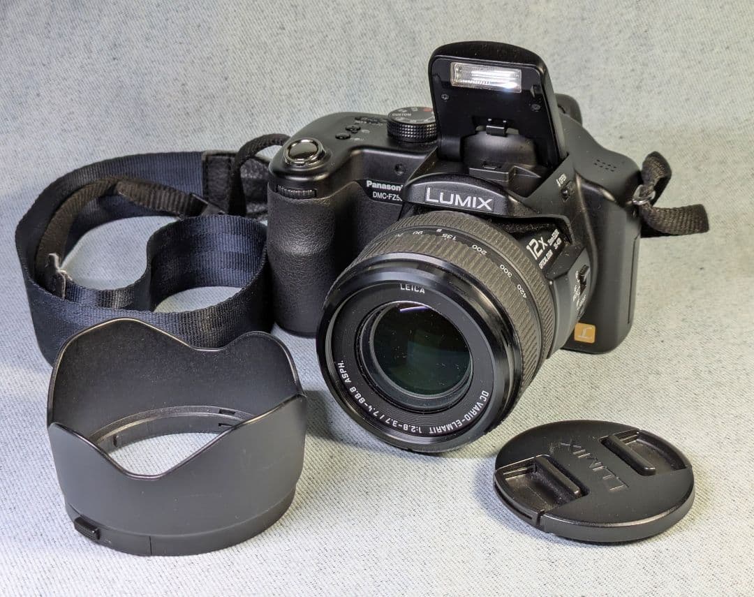 【古いけどキレイ】⚫PanasonicデジタルカメラLUMIX FZ50