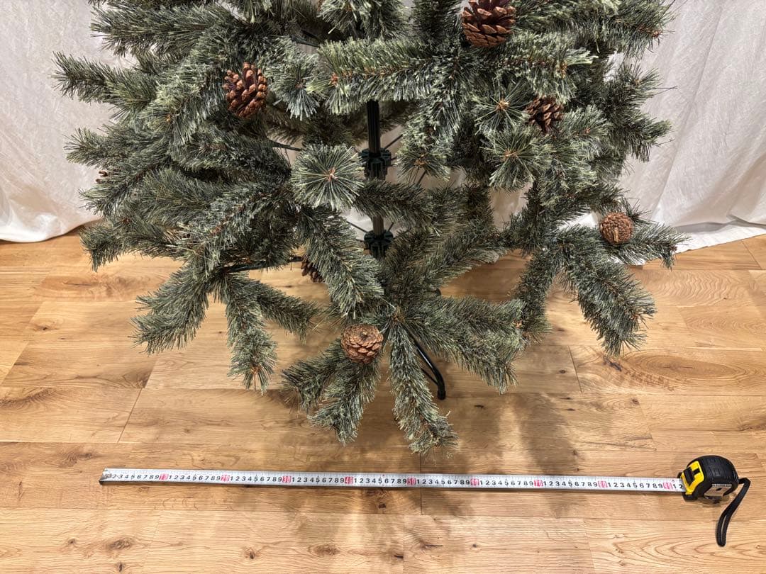 ニコアンド　クリスマスツリー 松ぼっくり付き 150cm