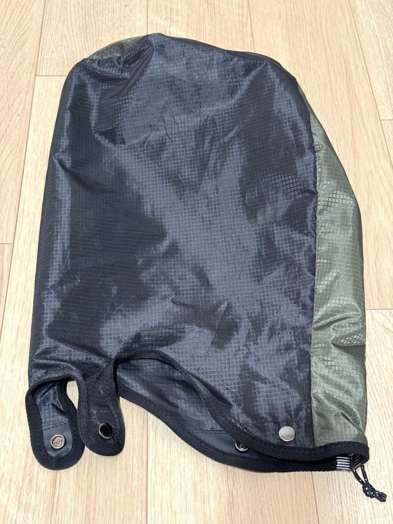 テーラーメイド スリム キャディバッグ TB652 カーキ/ブラック