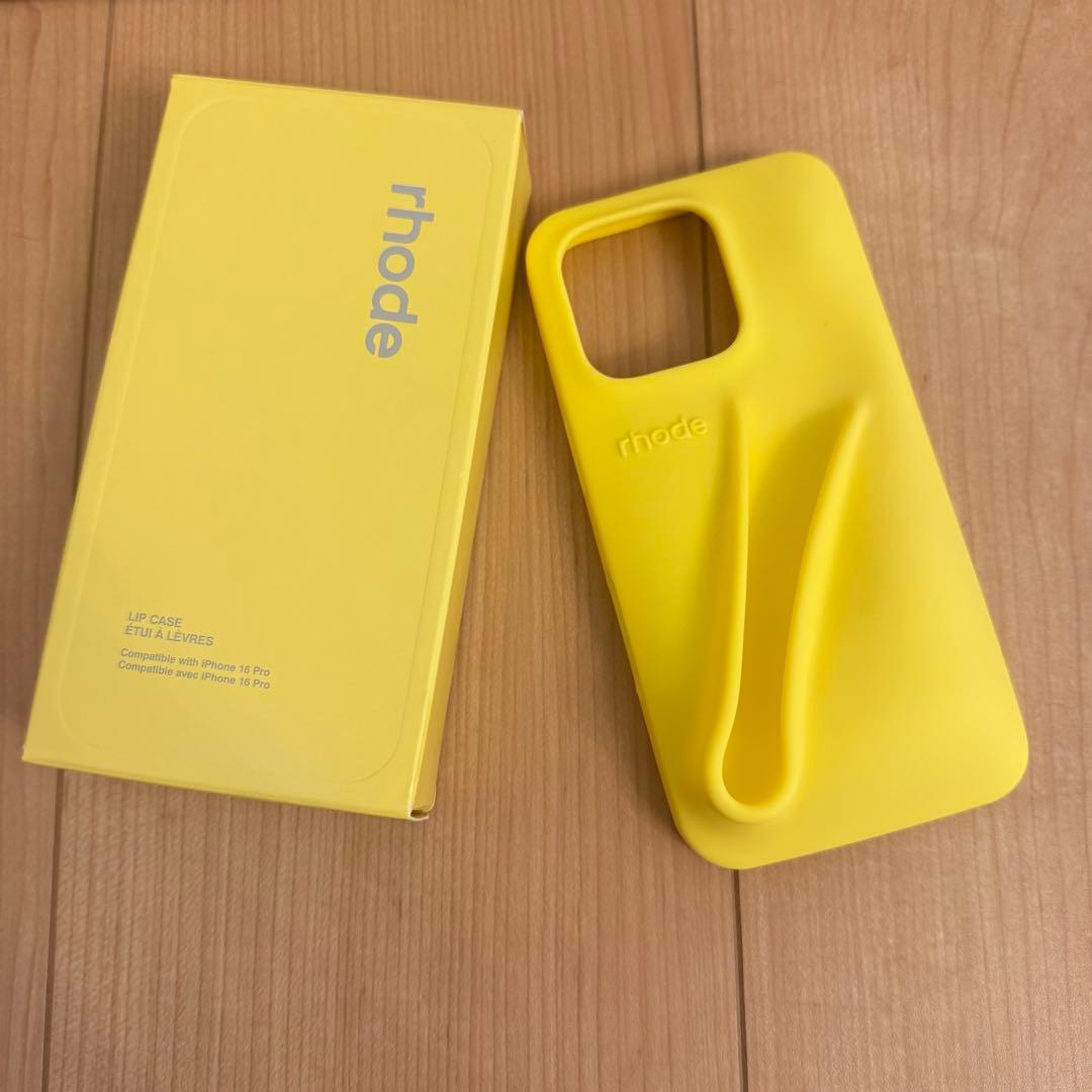 rhode summer lip case iPhone 16 Pro イエロー