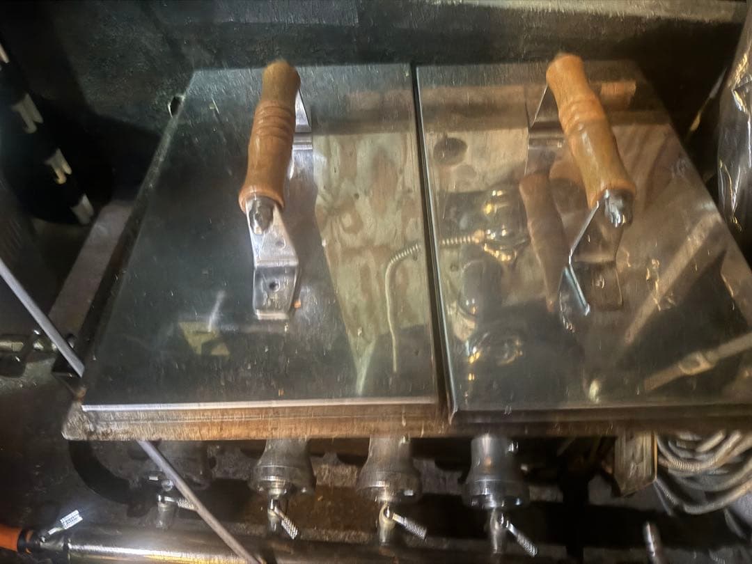 GKW13 ステンレススチール グリル 4バーナー