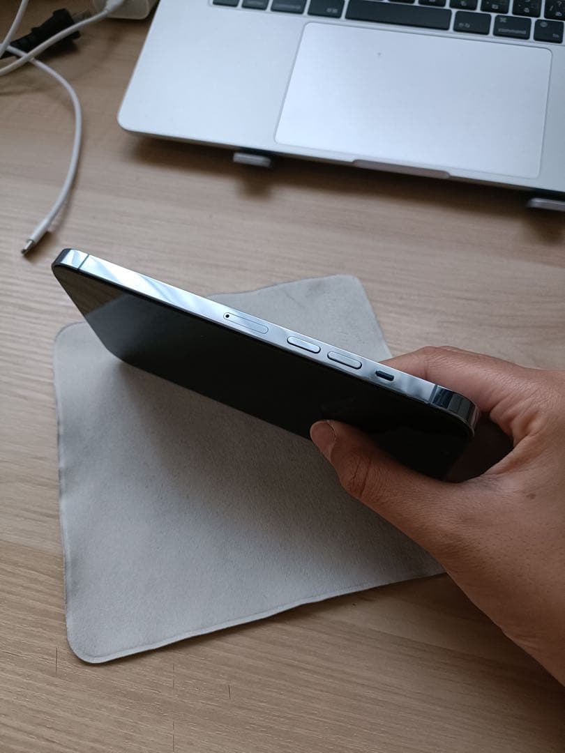 Apple iPhone 13 Pro Max 本体