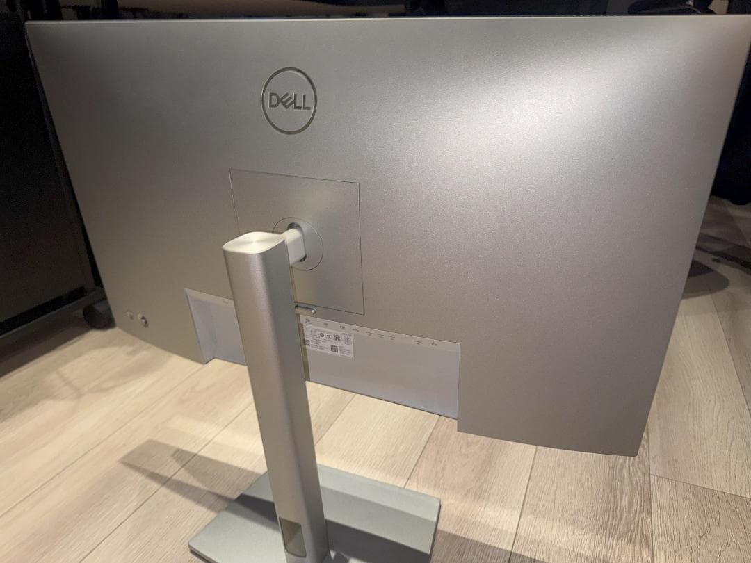 DELL U2723QX 27インチ 4K UHD ハブモニター