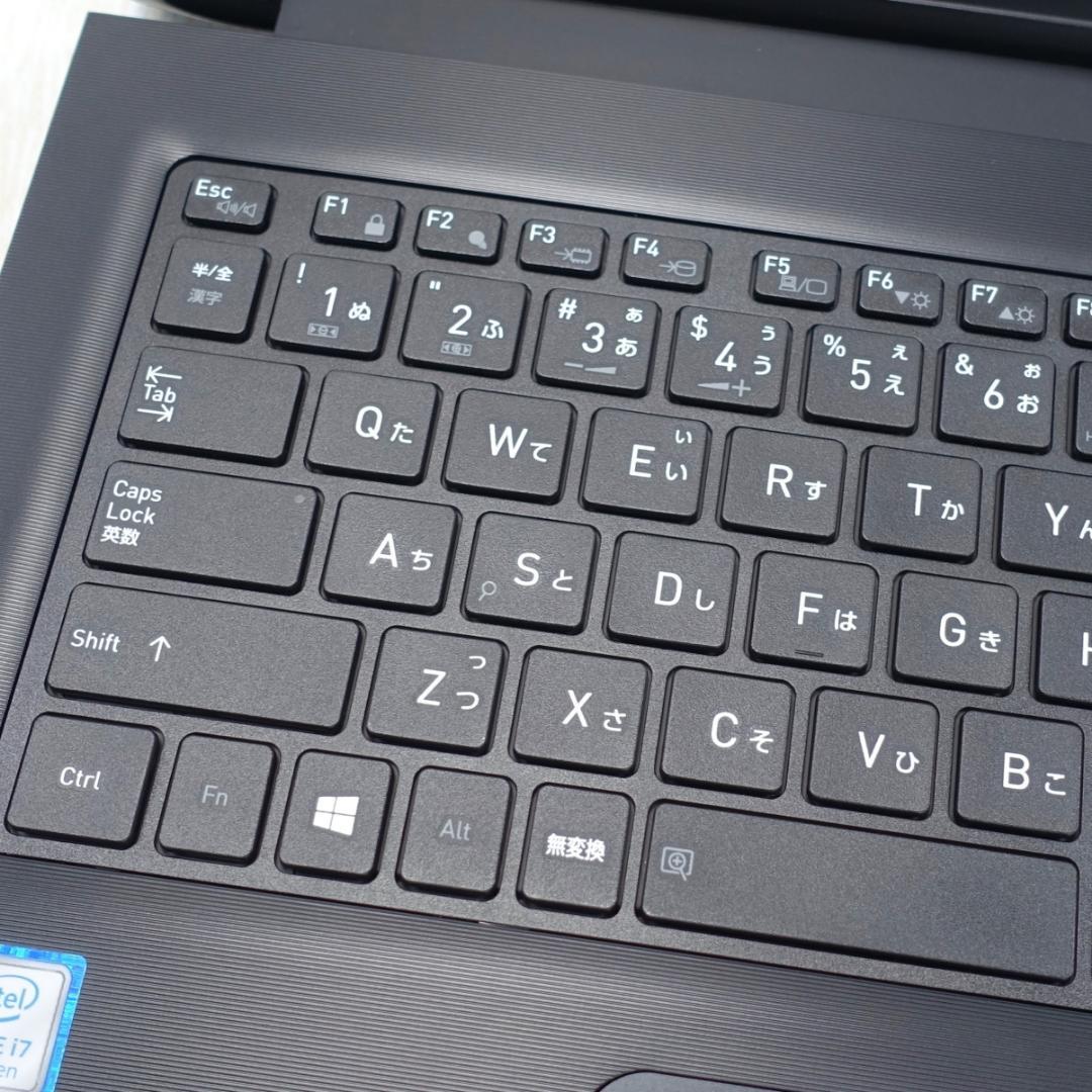 美品でメモリ増設済のバリ速モバイル✨第８世代コアｉ７に超高速ＳＳＤ／ＩＧＺＯ液晶