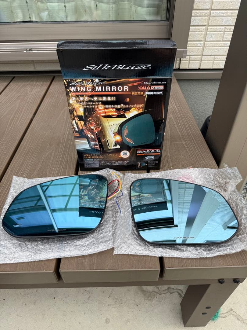 シルクブレイズ！30アルファード用クワッドミラー！