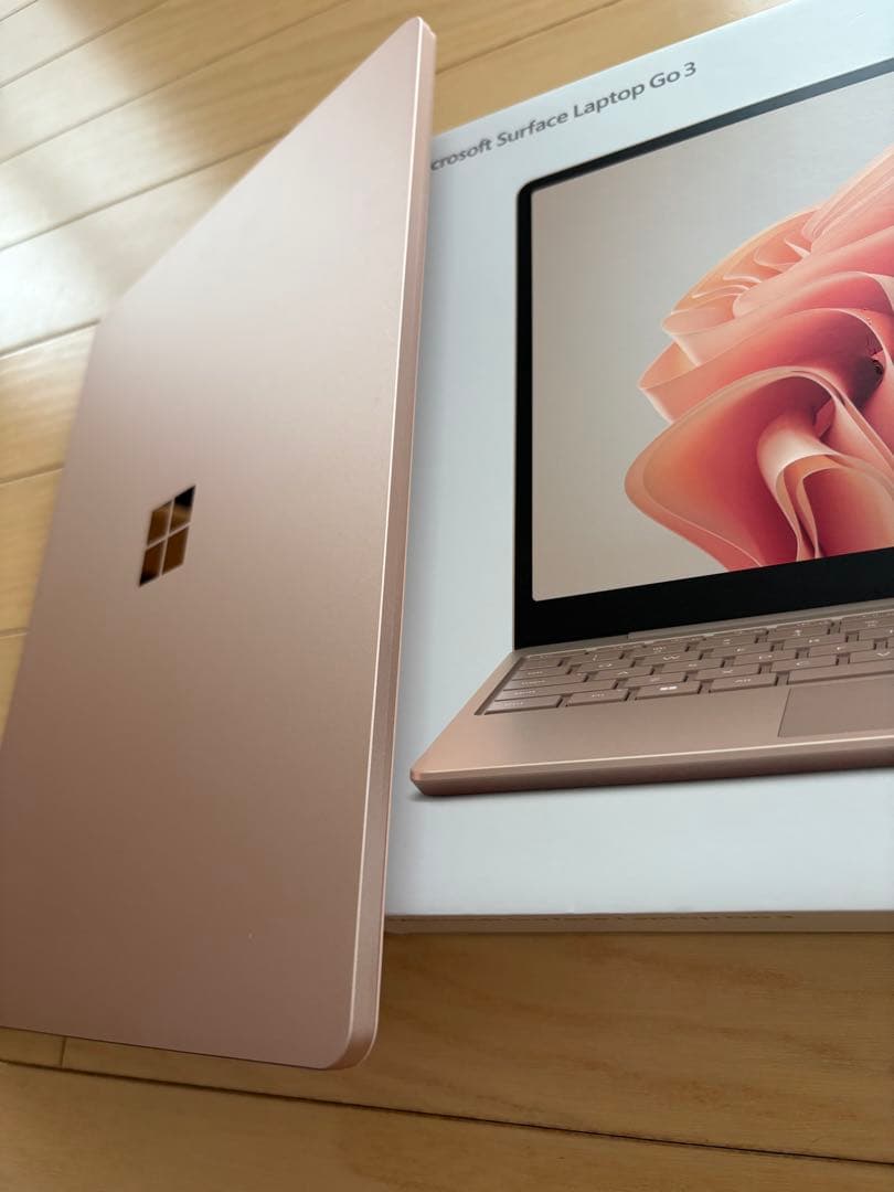 Microsoft Surface Laptop Go3サンドストーン256GB