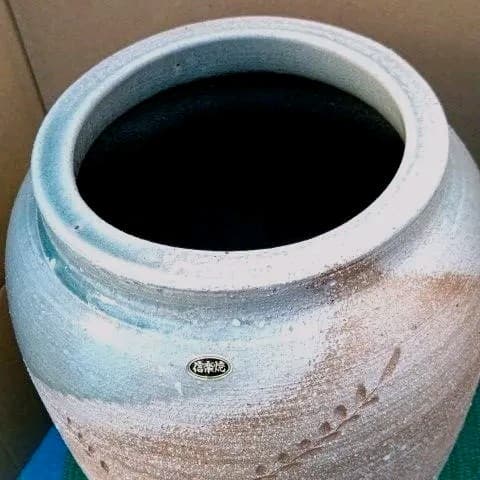 信楽焼きサーバーを傘立てに