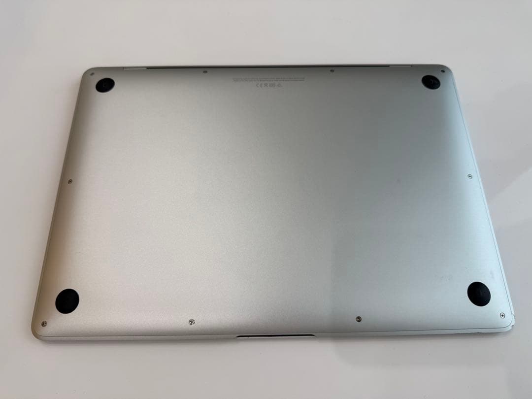 MacBook本体 Apple MacBook Air 13inc 2020