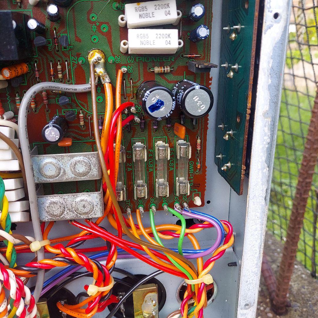 パイオニアステレオアンプA-700