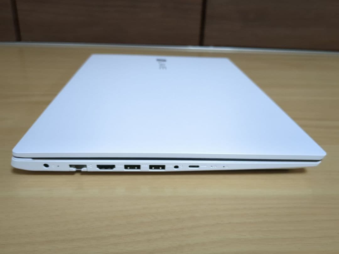 Windowsノート本体 NEC LAVIE NS300/RAW Ryzen 3 8gb ssd256gb