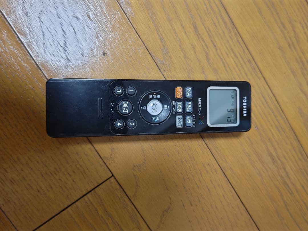 TOSHIBA マルチカラー 2020年製 LEDH82718X-LC