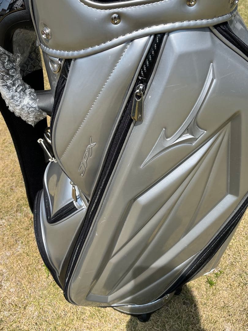 訳あり　新品未使用品　MIZUNOミズノ キャディバッグ9.5型　シルバー