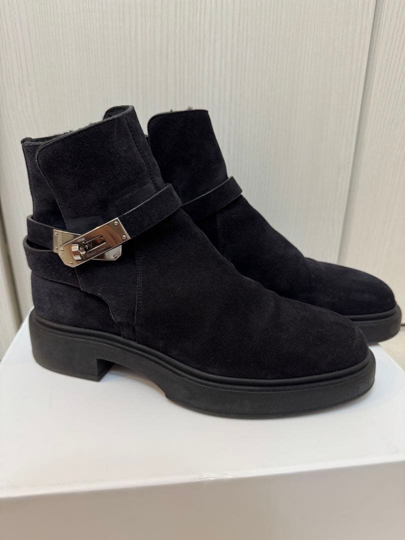 ここみ！！専用エルメス　HERMES ムートンショートブーツ