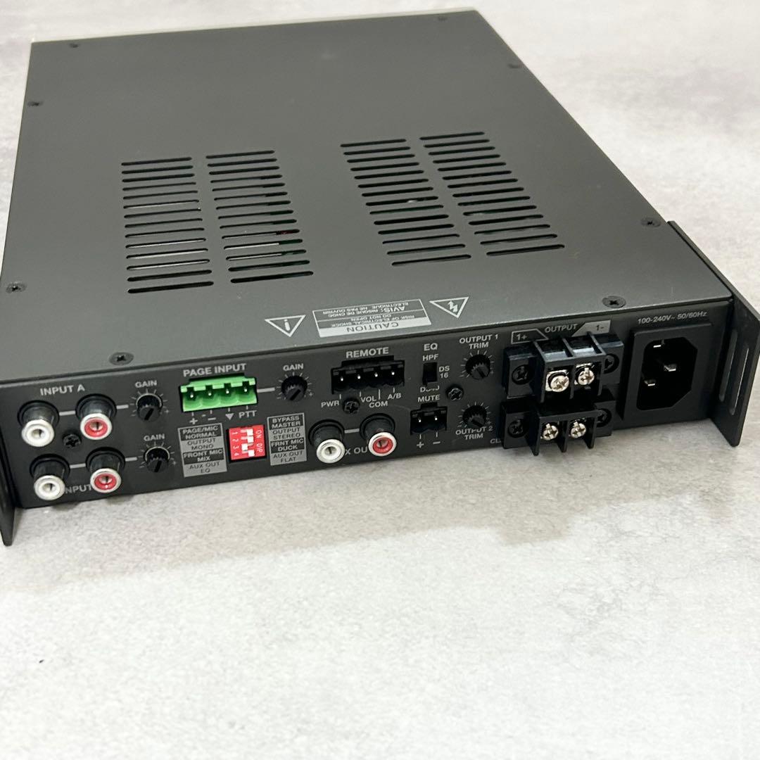 【美品】　BOSE FreeSpace IZA250-LZ パワーアンプ