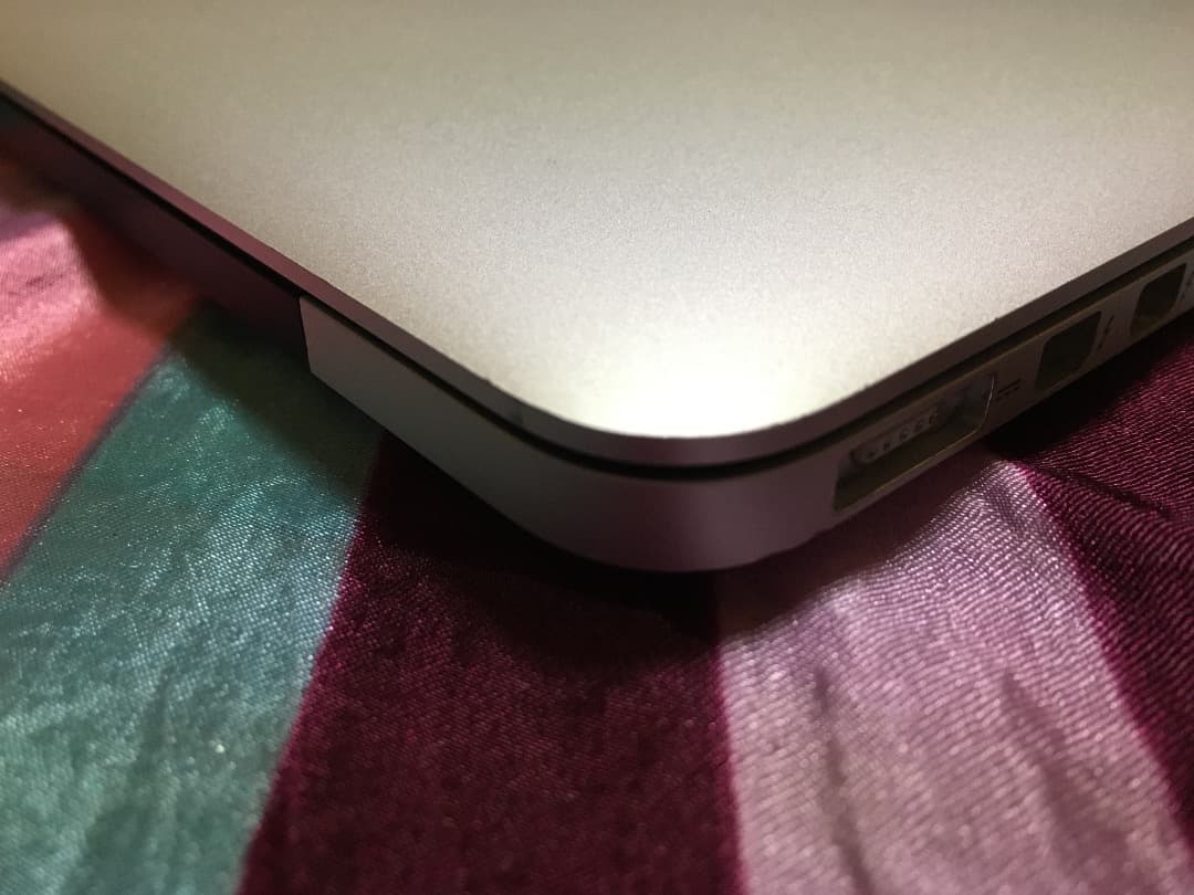 Apple MacBook Pro 15インチ 2015 i7 16GB WIN