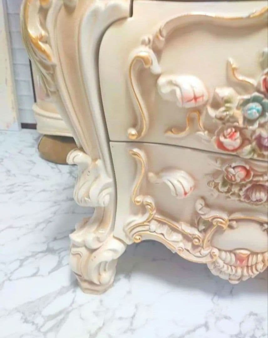 ロココ調　チェスト