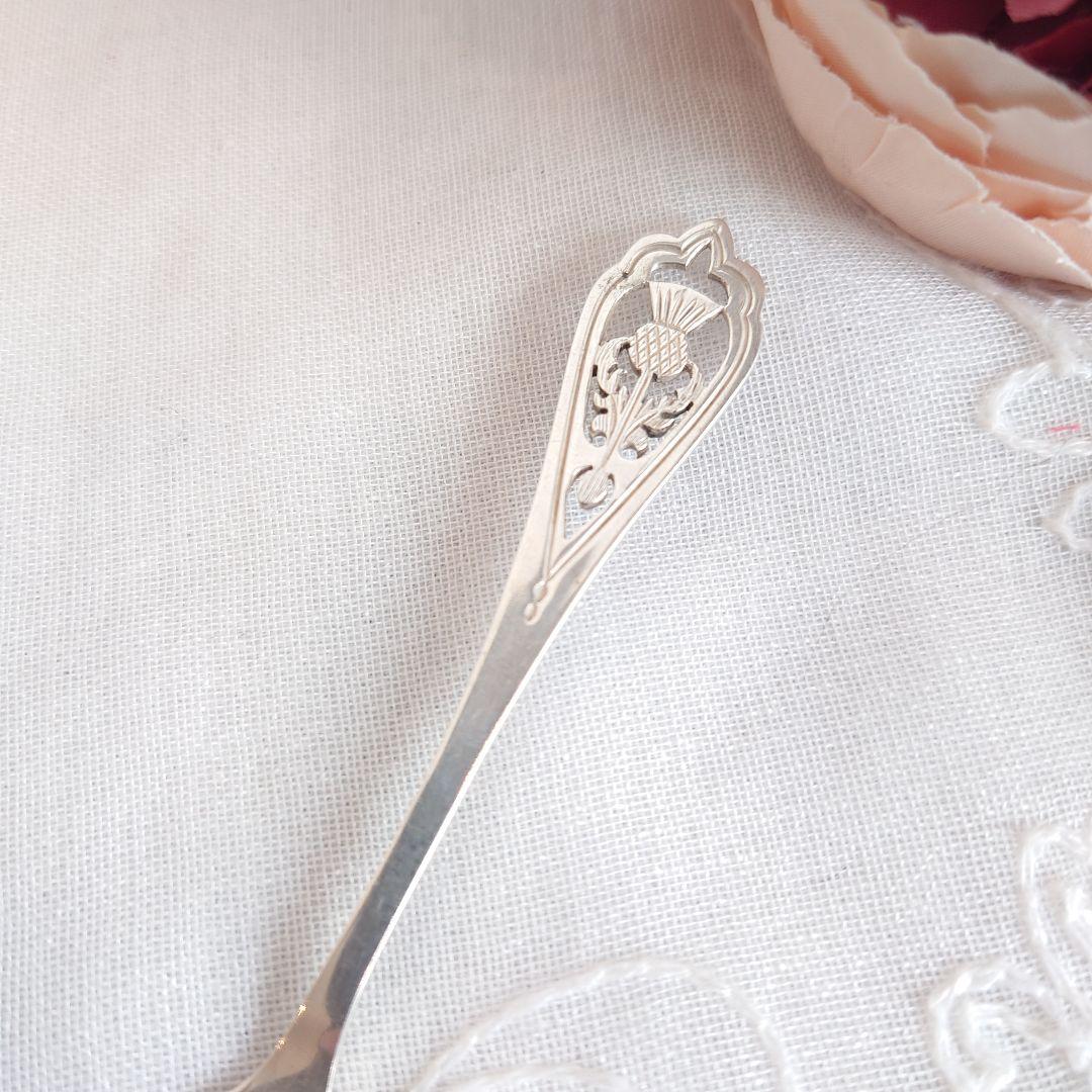 イギリス　純銀製　バターナイフ　アザミ