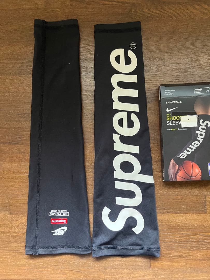Supreme バスケットボール アームカバー 黒