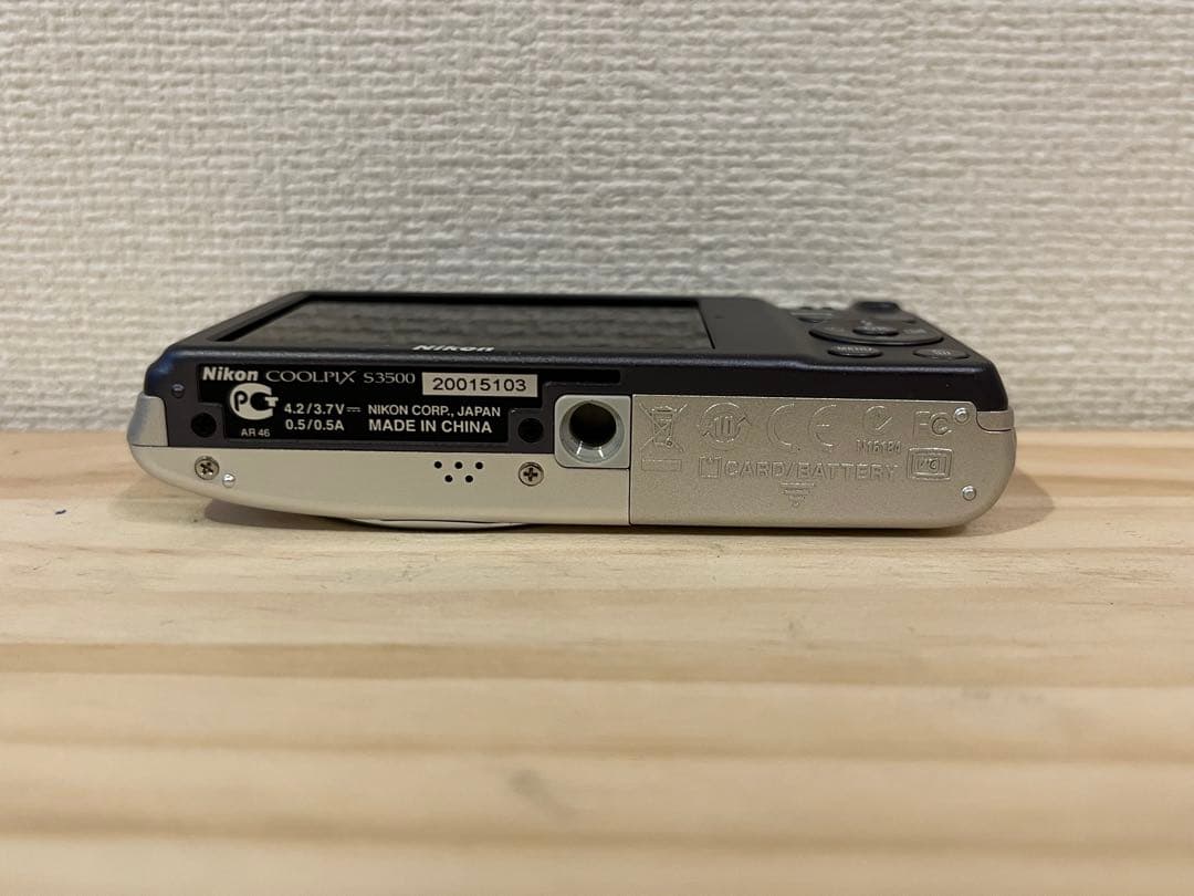 外観美品 Nikon COOLPIX S3500 シルバー #26020