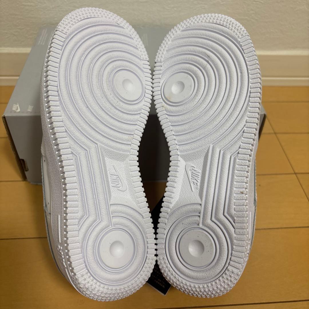 新品 NIKE AIRFORCE 1 LE (GS) 21cm