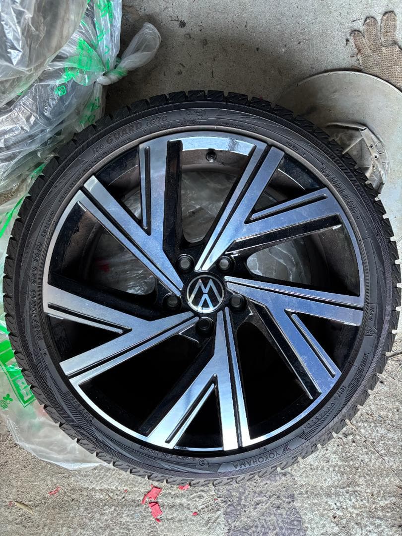 VW純正×iG70 225/40R18 スタッドレス4本